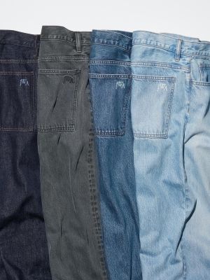 ストレートジーンズ